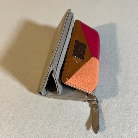 FOSSIL Cowhide Leather Trifold Color-block Wallet- Grey, Hot Pink, Peach, Brown - Picture 2 of 9